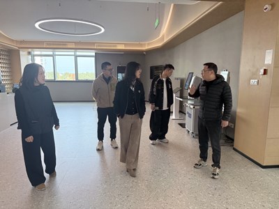 市图书馆工作者协会理事会召开2025年度工作报告会议